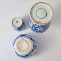 A Chinese blue and white small jardinière and two vases 青花小花盆及花瓶兩隻 Kangxi period and later ? ?? ???
