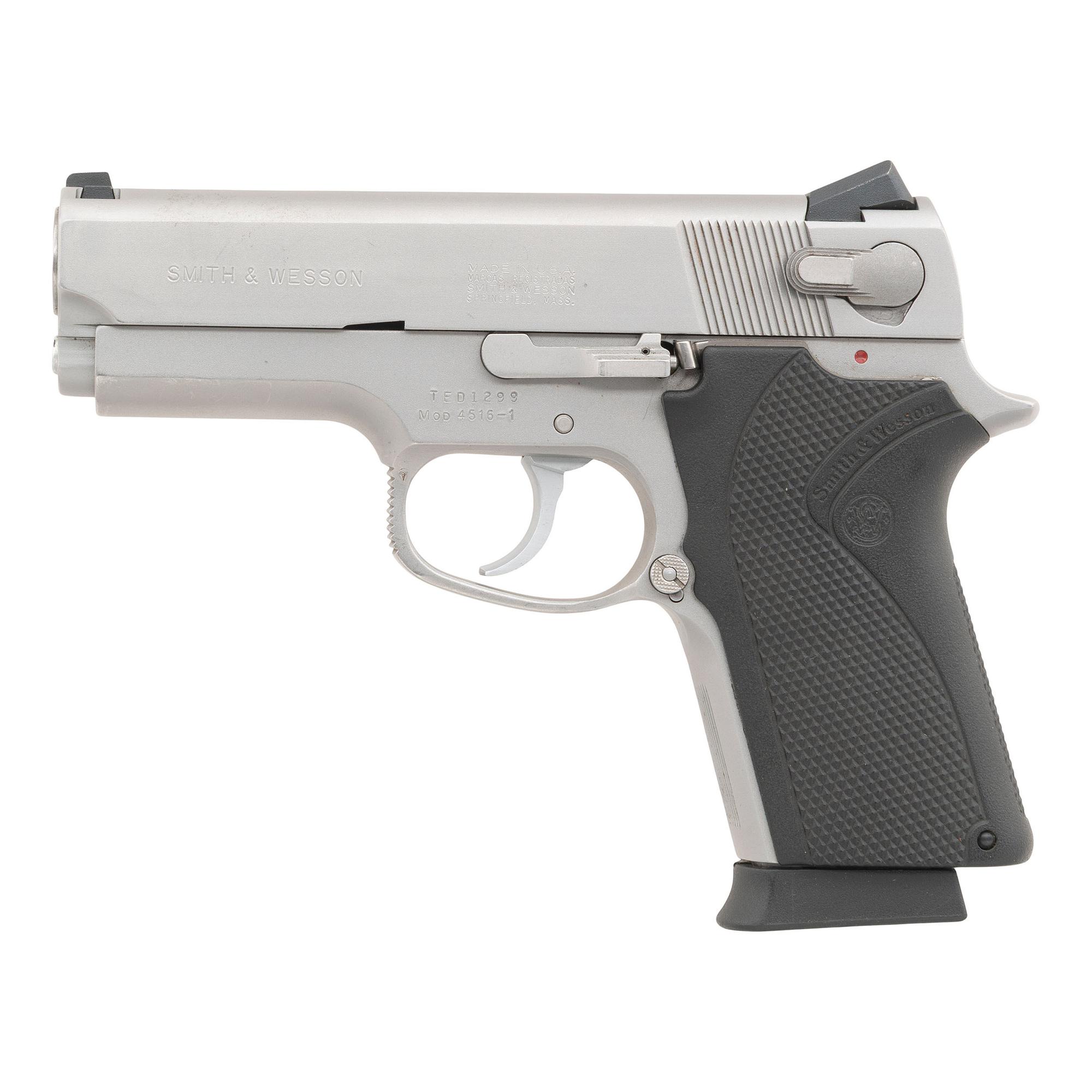 *Smith & Wesson Model 4516-1 Pistol