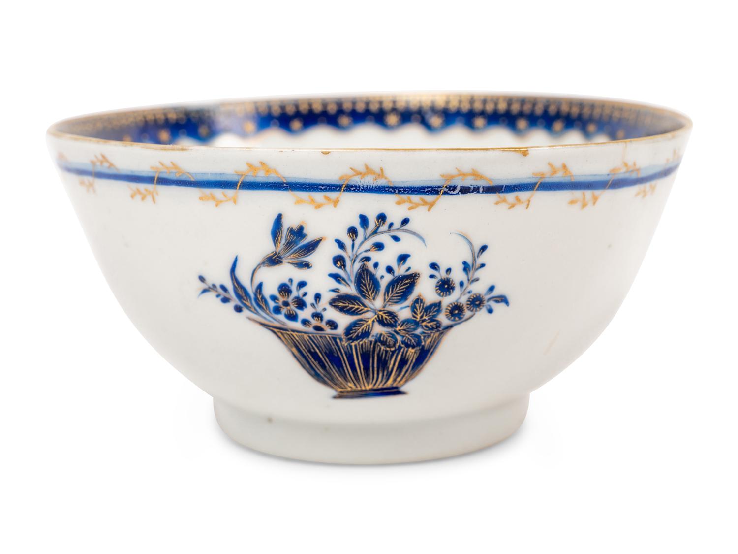 Eight Chinese Export Porcelain Tea Wares