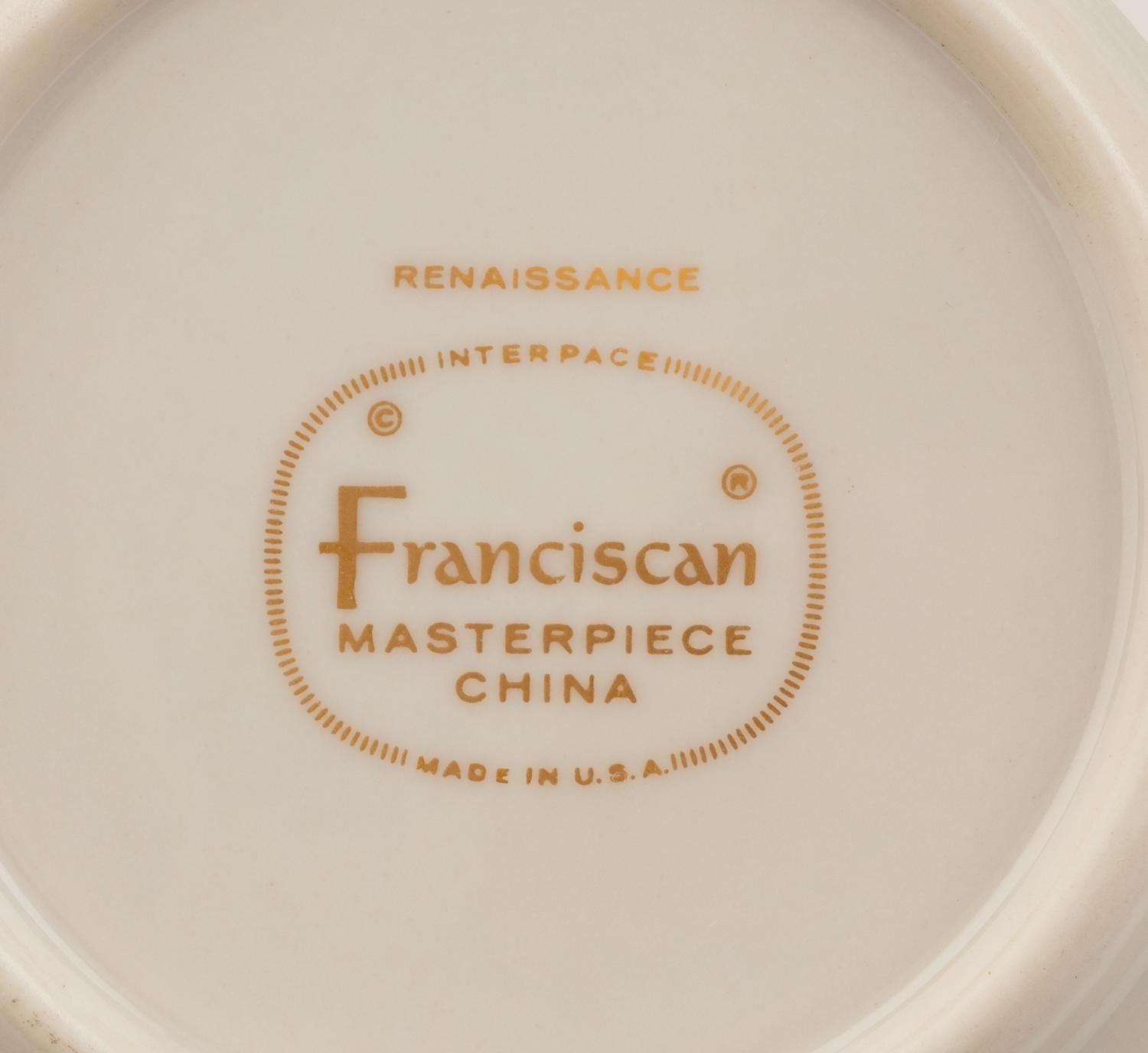 A Franciscan Porcelain Dinner Service