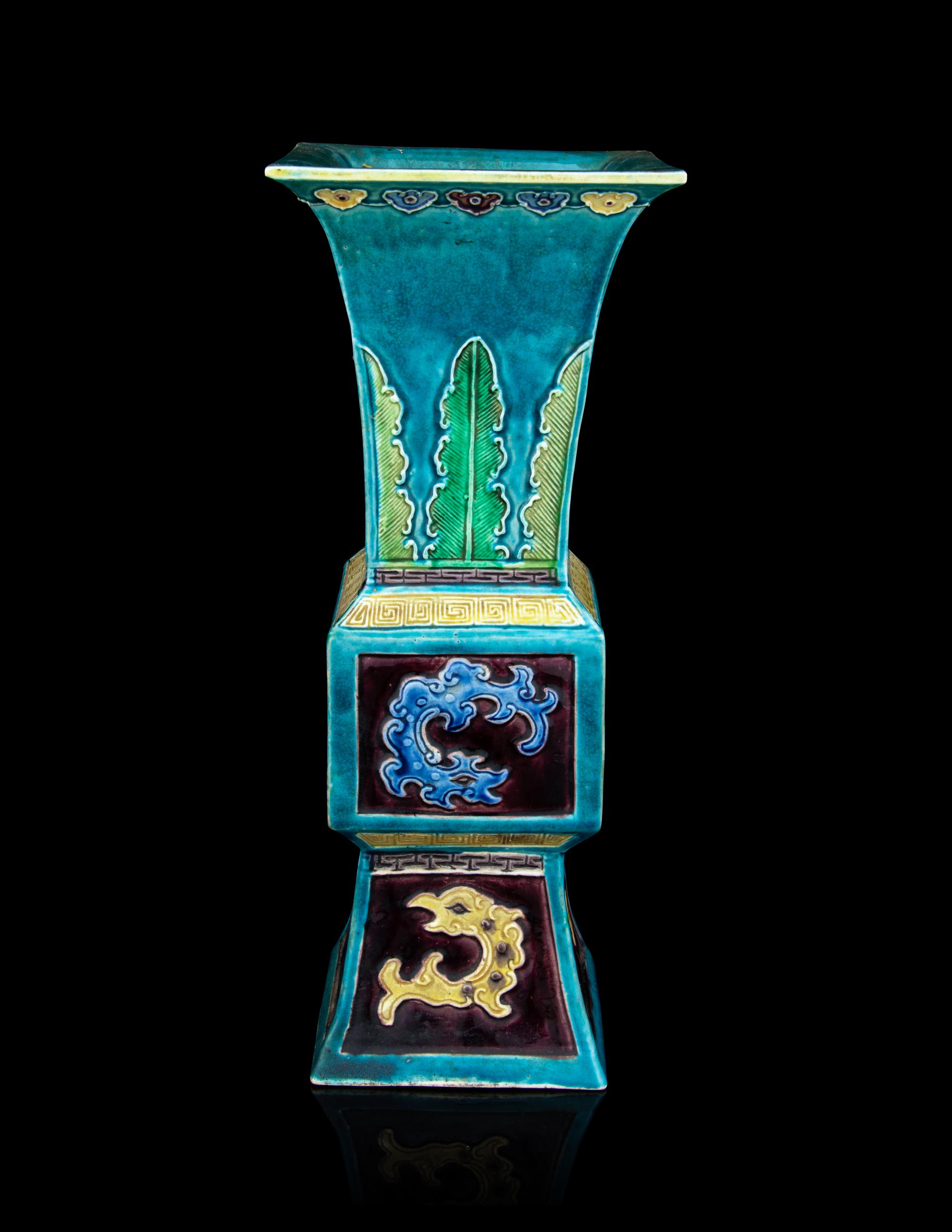 A Fahua -Style Porcelain Gu Vase