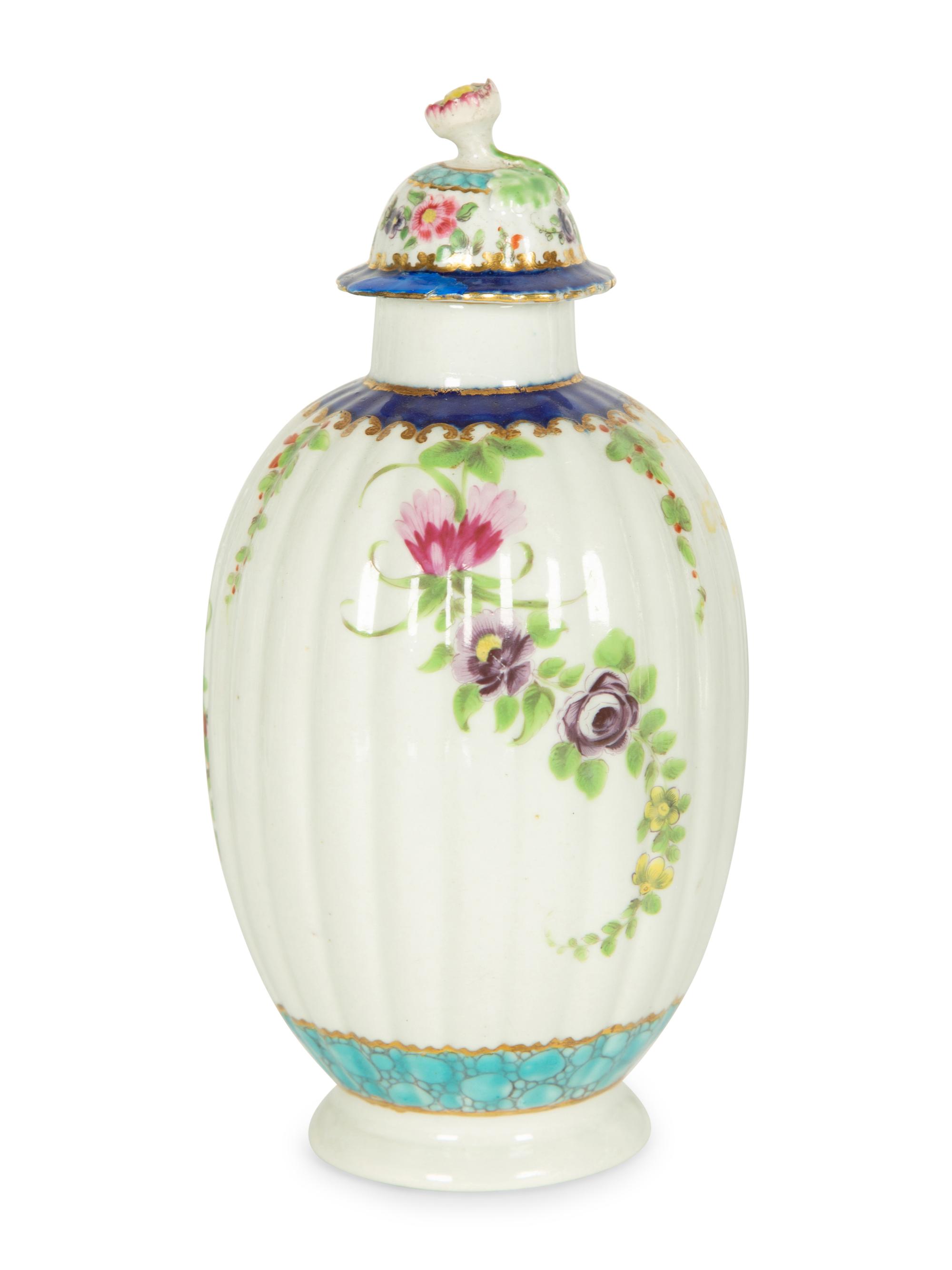 A Collection of Six English Worcester Porcelain Articles — 18TH CENTURY