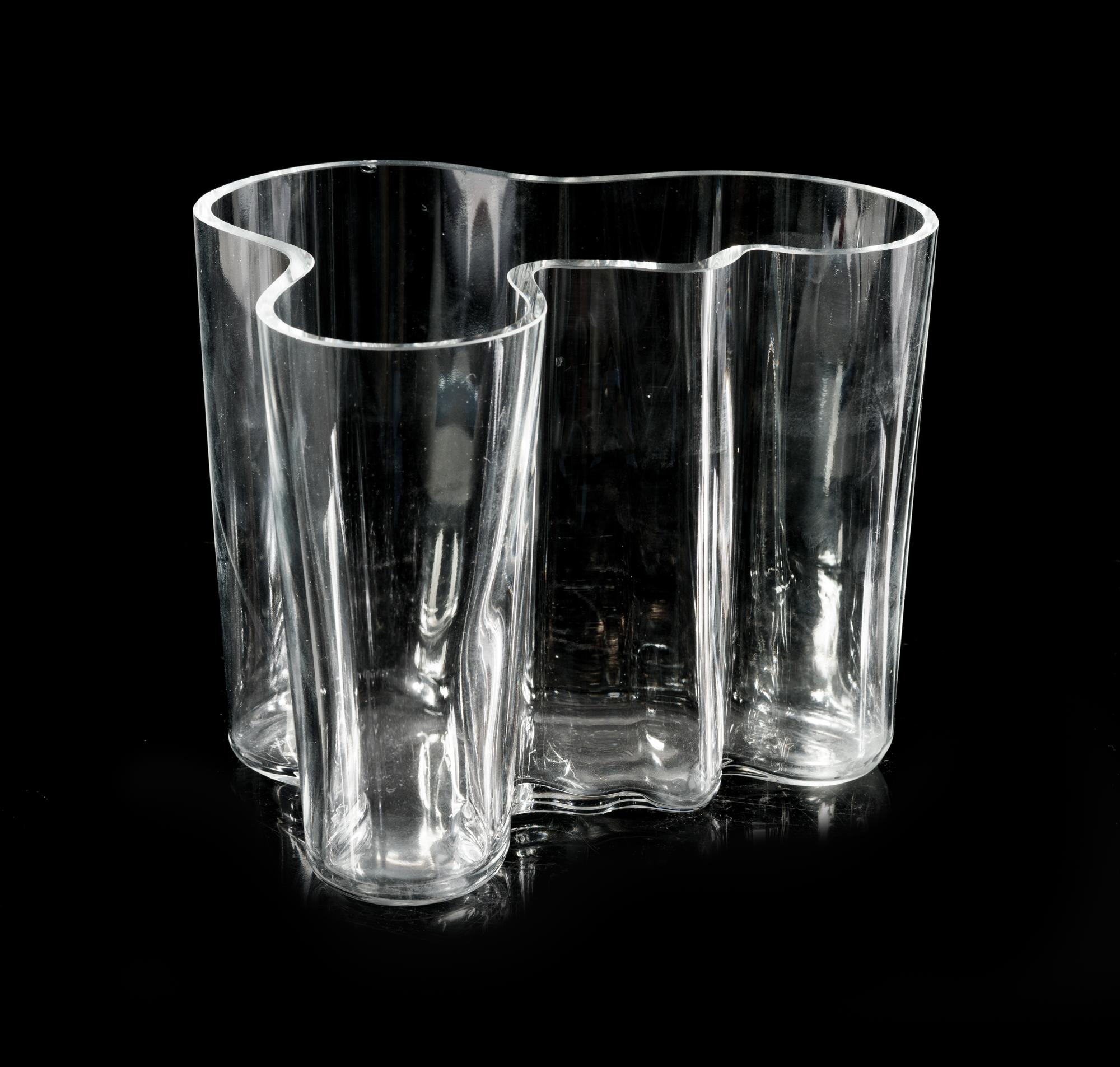 Savoy Vase, littala, Finland