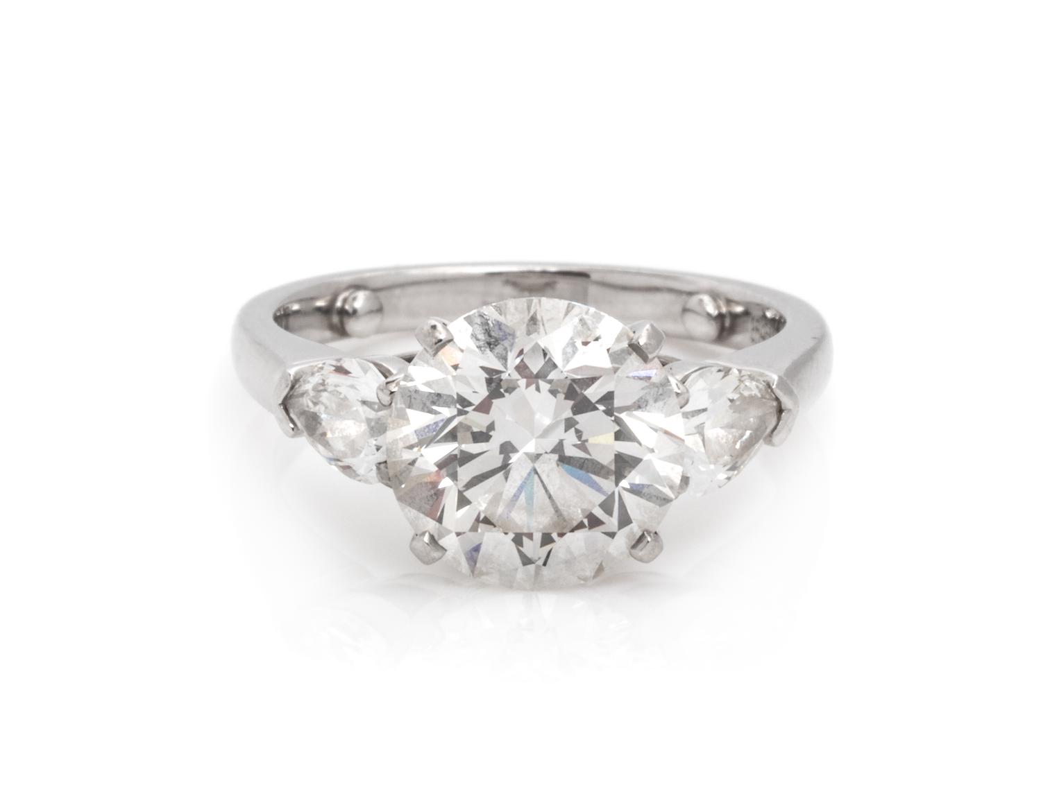 GRAFF, DIAMOND RING