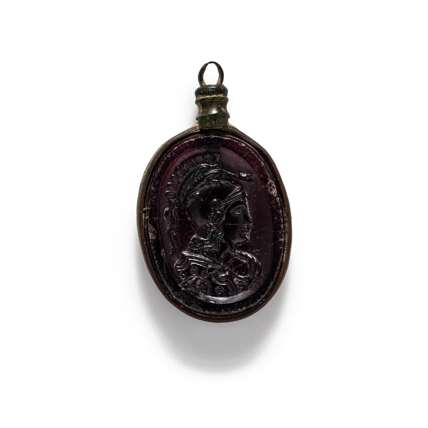 A Neoclassical Glass Cameo Pendant of Minerva