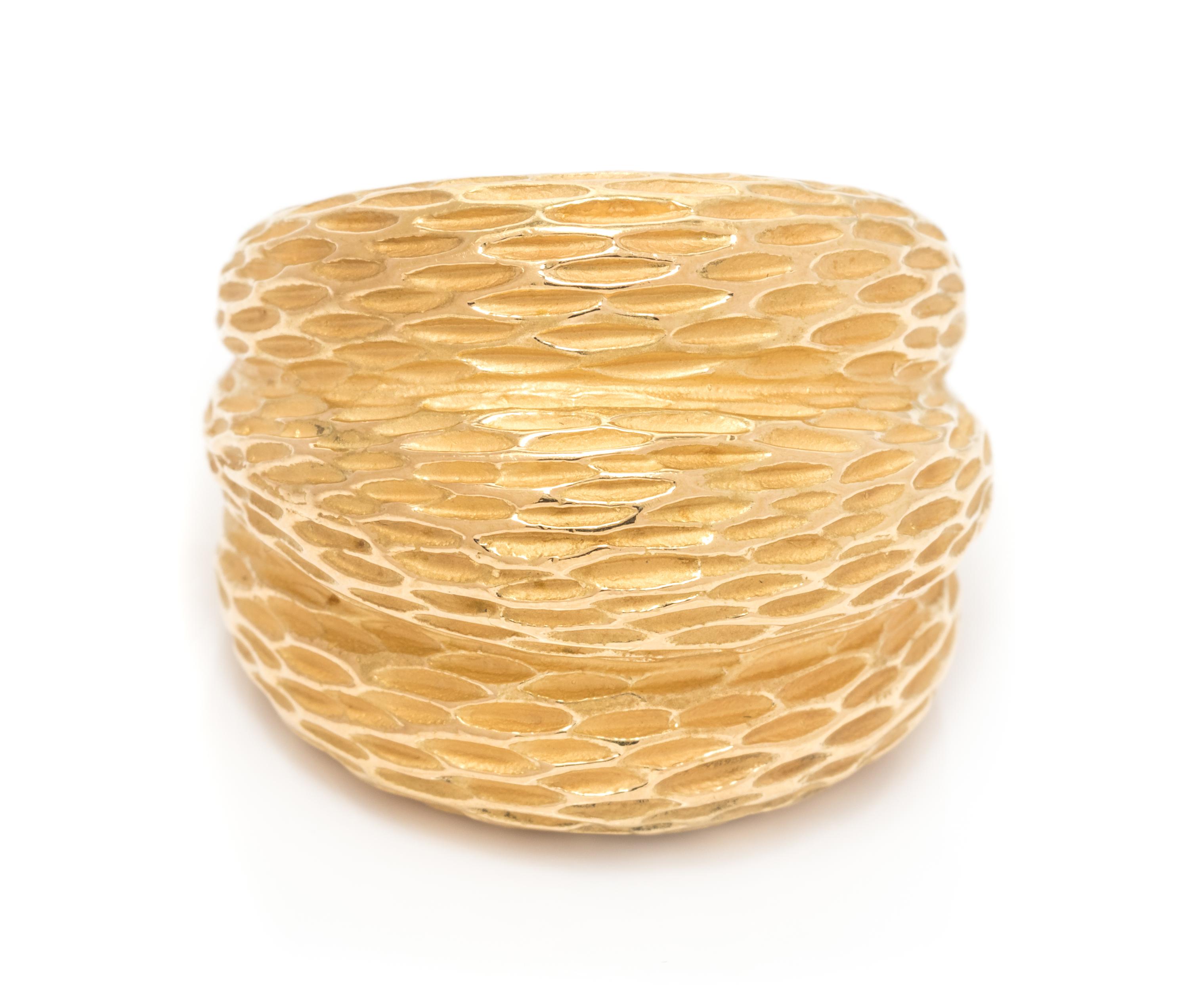 An 18 Karat Yellow Gold Bombe Ring, 18.50 dwts.