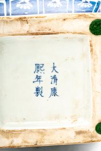 A Pair of Chinese Export Porcelain Vases