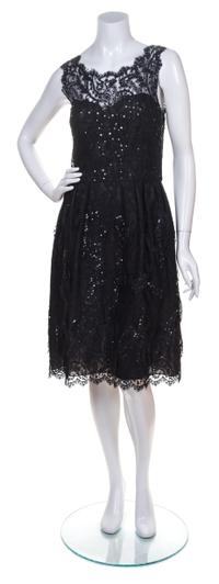 An Oscar de le Renta Black Sleeveless Cocktail Dress, Size 10.