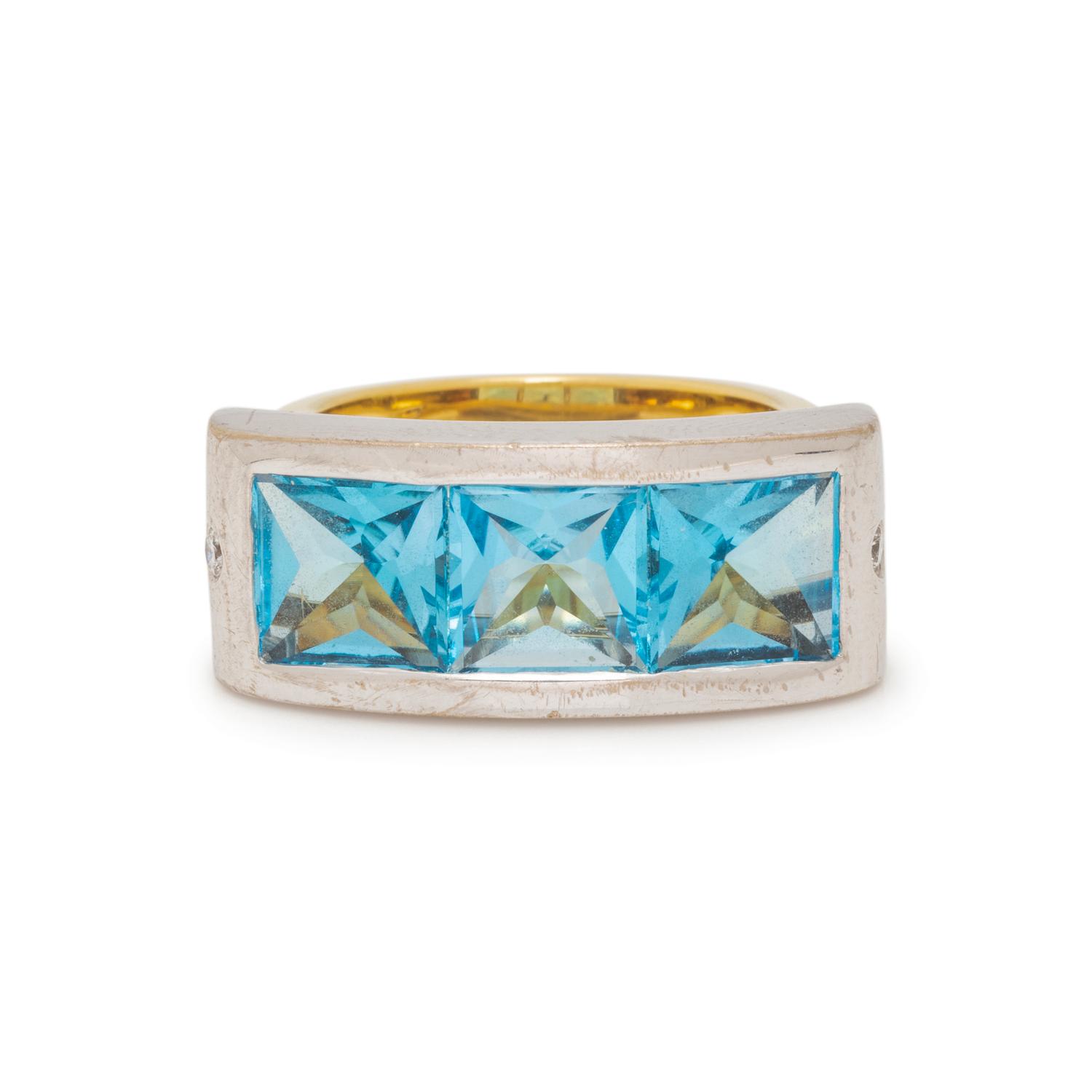BICOLOR GOLD, BLUE TOPAZ AND DIAMOND RING