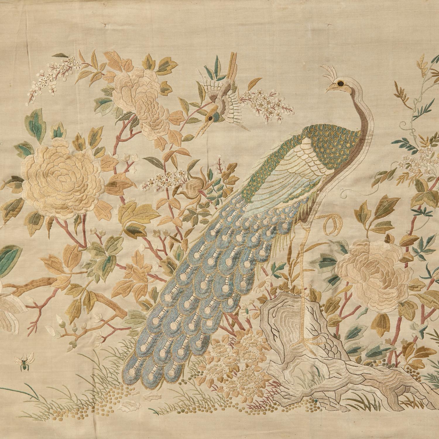 A Cantonese Embroidered Silk 'Birds' Panel, 20th Century — 近代 粵綉花鳥圖挂帳
