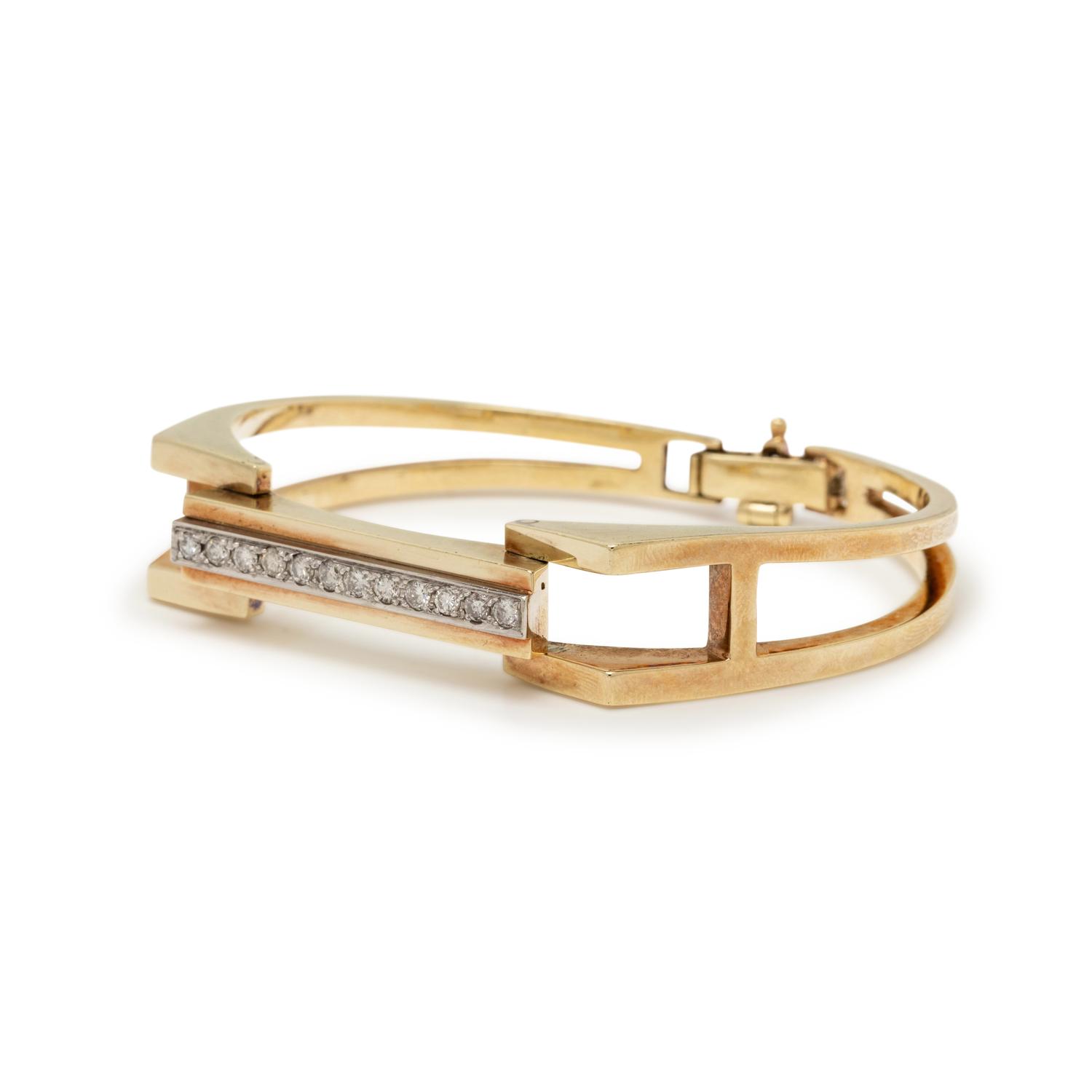 YELLOW GOLD AND DIAMOND BANGLE BRACELET