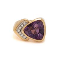 AMETHYST, DIAMOND, AND GOLD RING