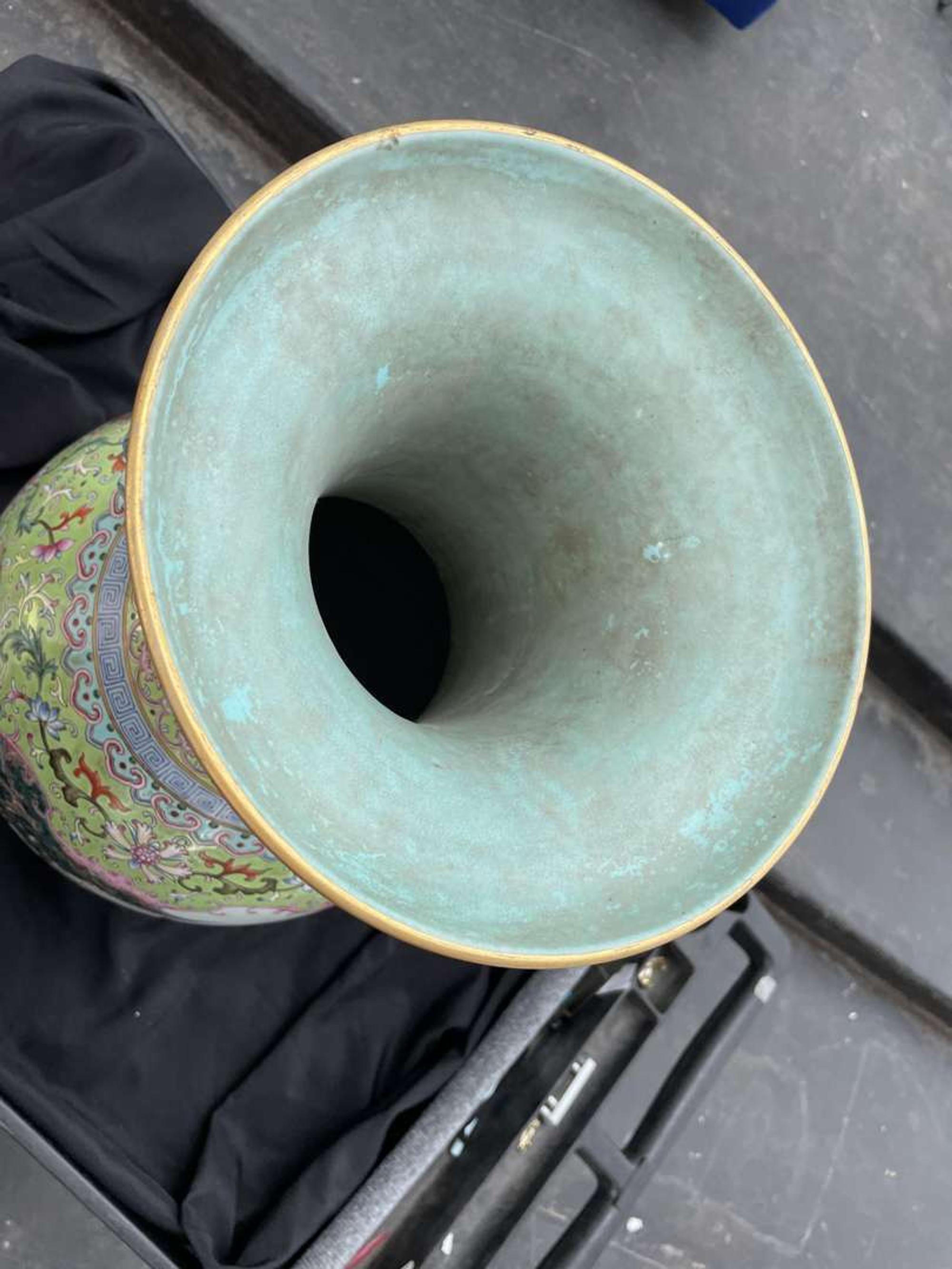 A large Chinese famille rose-decorated "Boys" Vase 粉彩嬰戲圖開光雙耳大瓶 Jiaqing mark ???