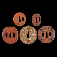 Four Japanese soft metal and one cloisonne tsuba 日本金属刀镡四件以及珐琅刀镡一件 19th century ????