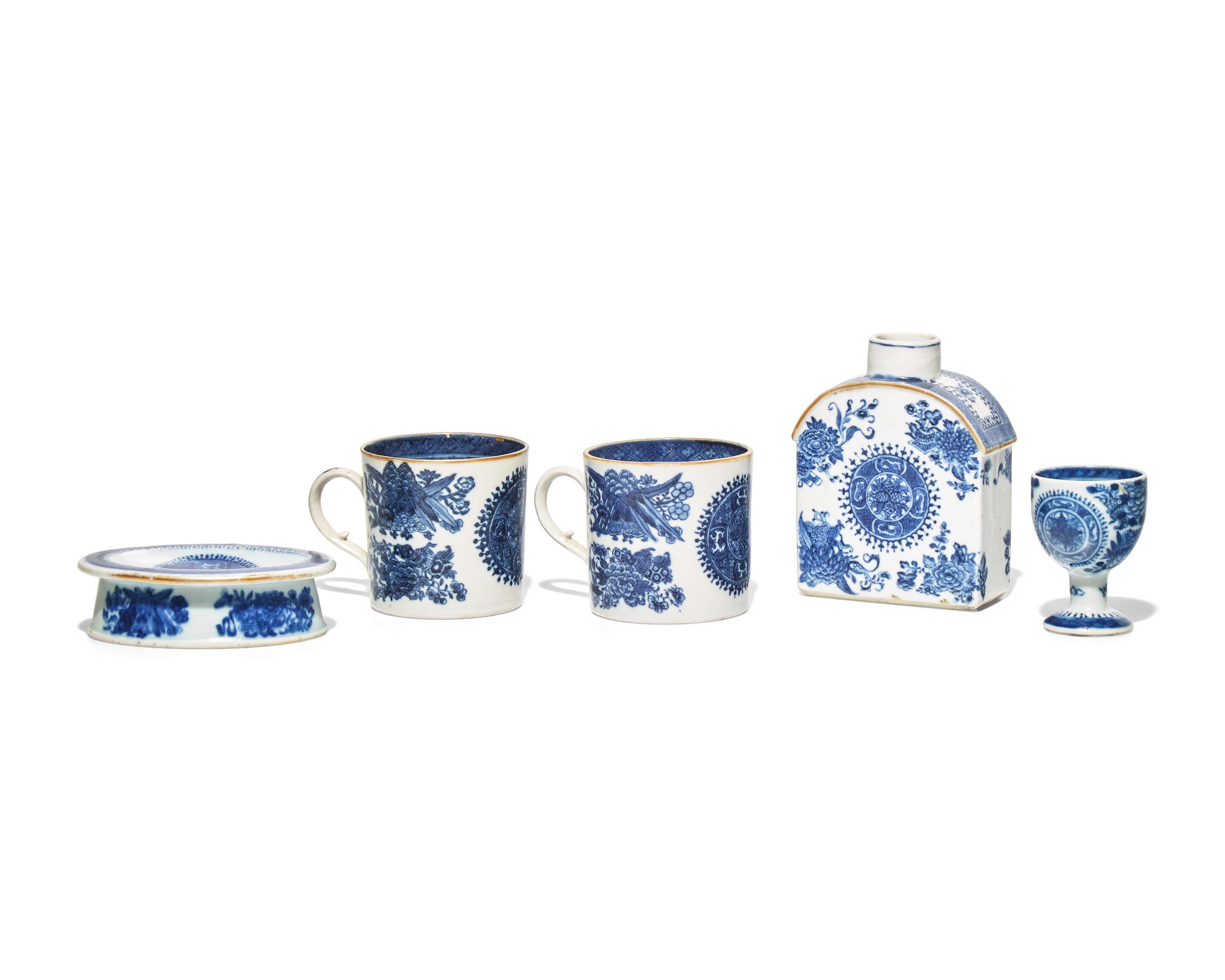A Group of Chinese Export Porcelain Blue Imperial Fitzhugh Tea and Dinner Wares