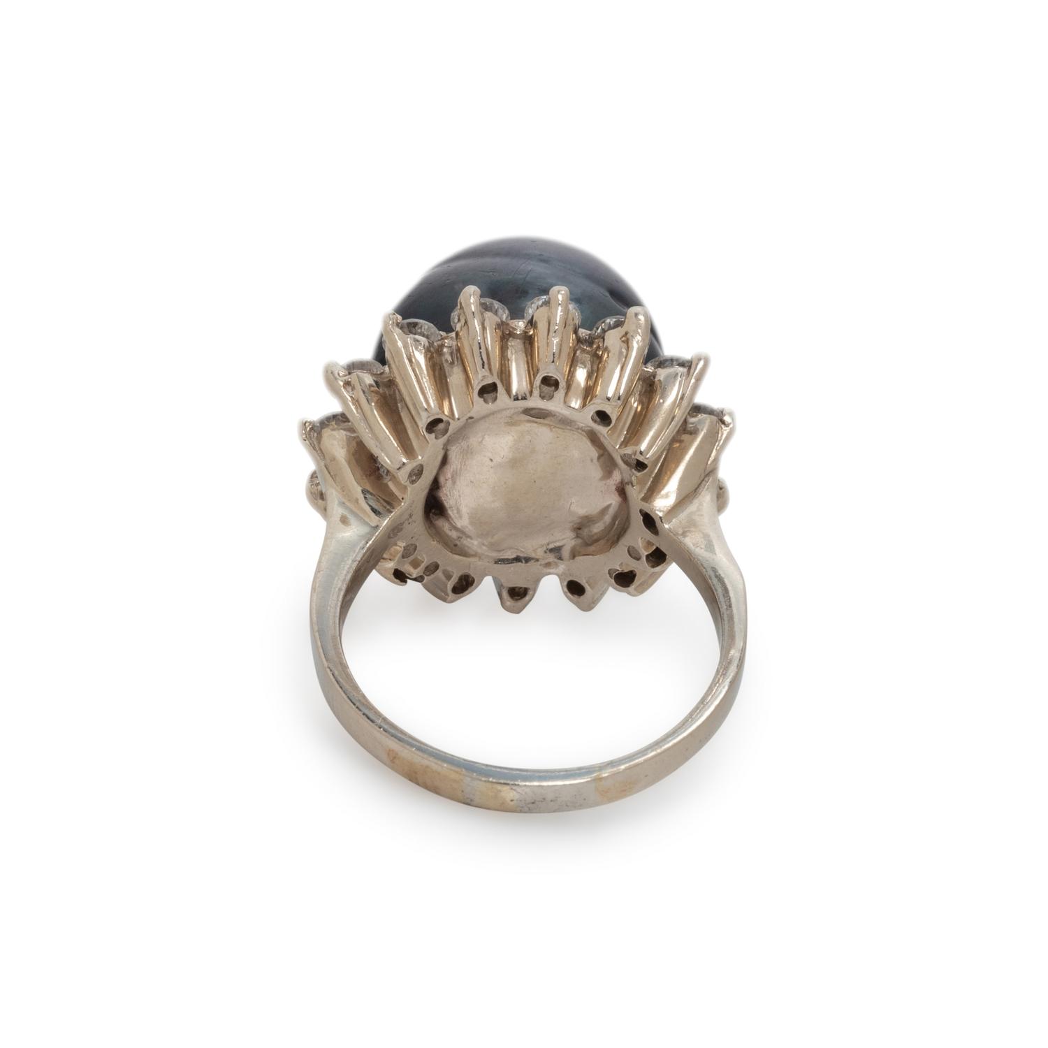 CULTURED TAHITIAN PEARL AND DIAMOND SET