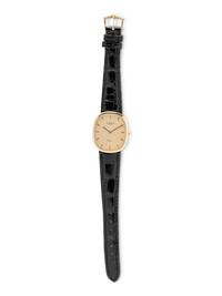 PATEK PHILIPPE, REF. 3838J 18K YELLOW GOLD 'ELLIPSE' WATCH