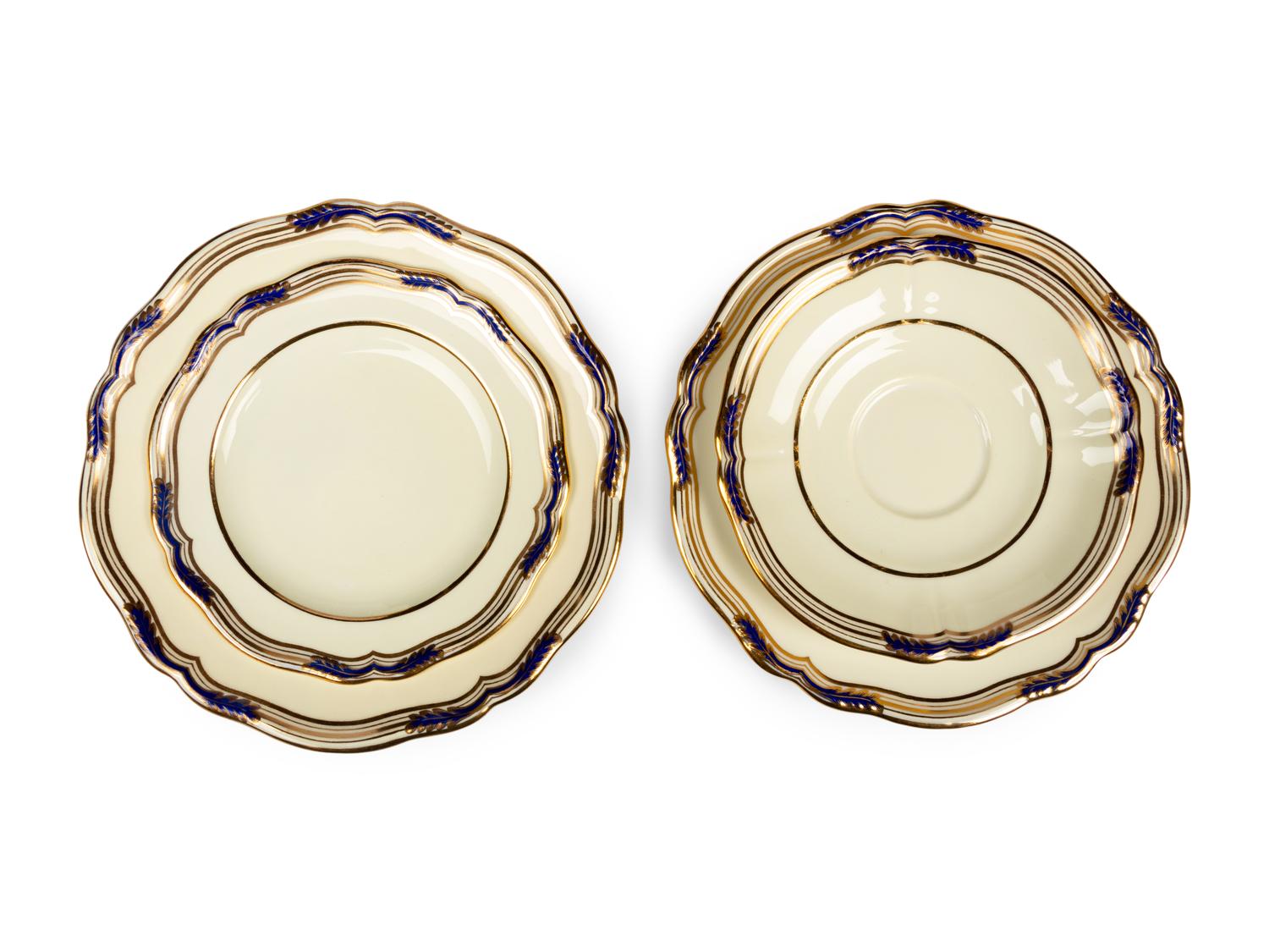 A Spode Sutherland Porcelain Dinner Service
