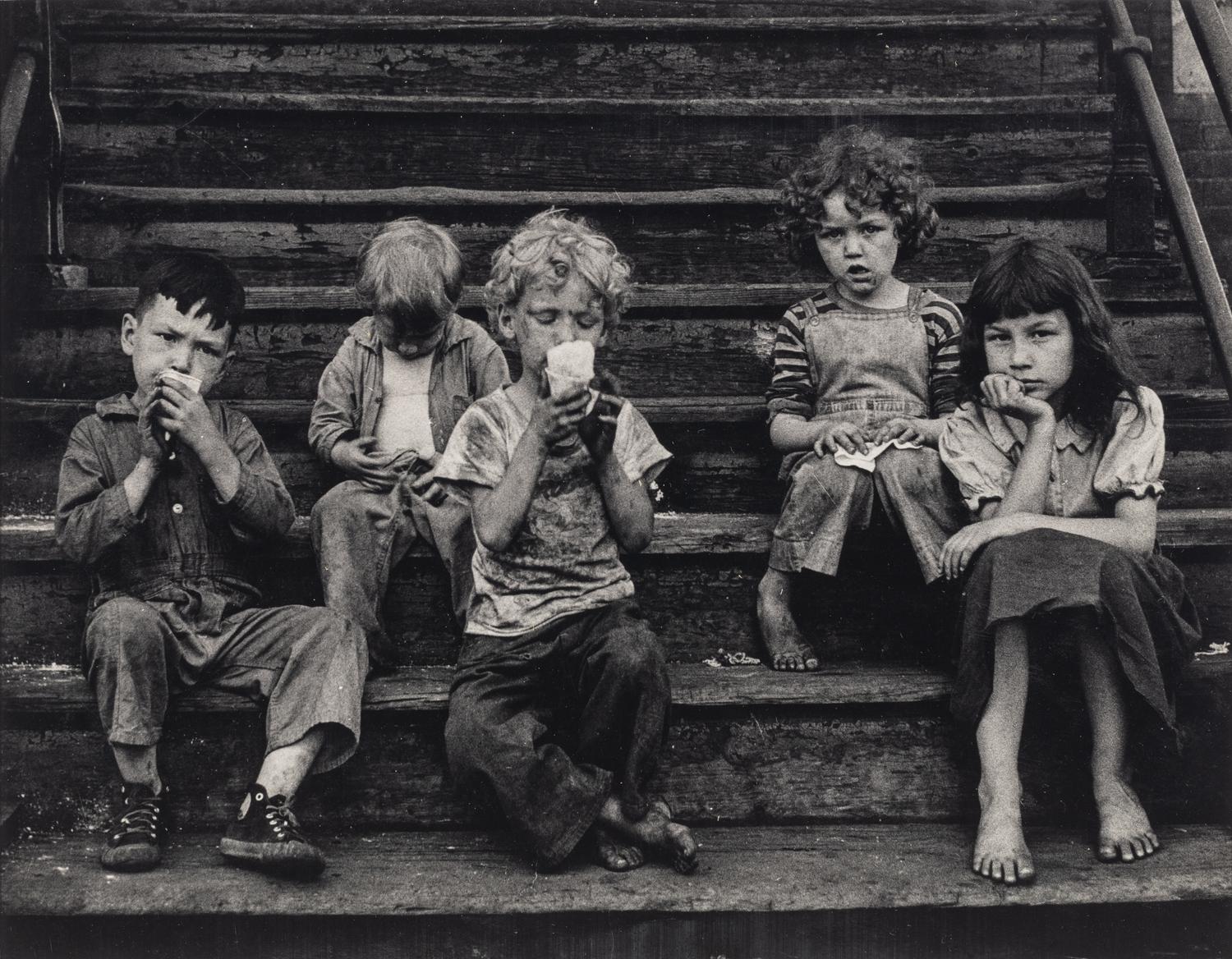 Yasuhiro Ishimoto (1921-2012) Untitled (Children on Stoop, Chicago), 1951-1952
