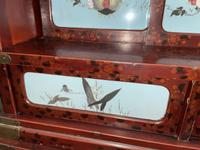 A Japanese lacquer display cabinet with cloisonné panels 日本漆器立柜及底座 Late Meiji period ????