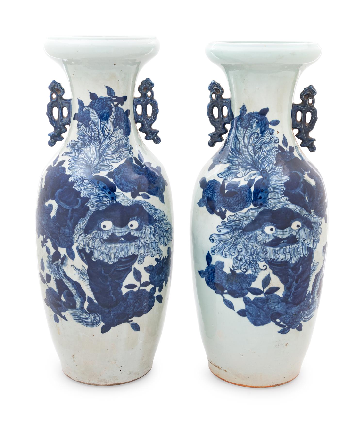 A Pair of Chinese Blue and White Porcelain Vases