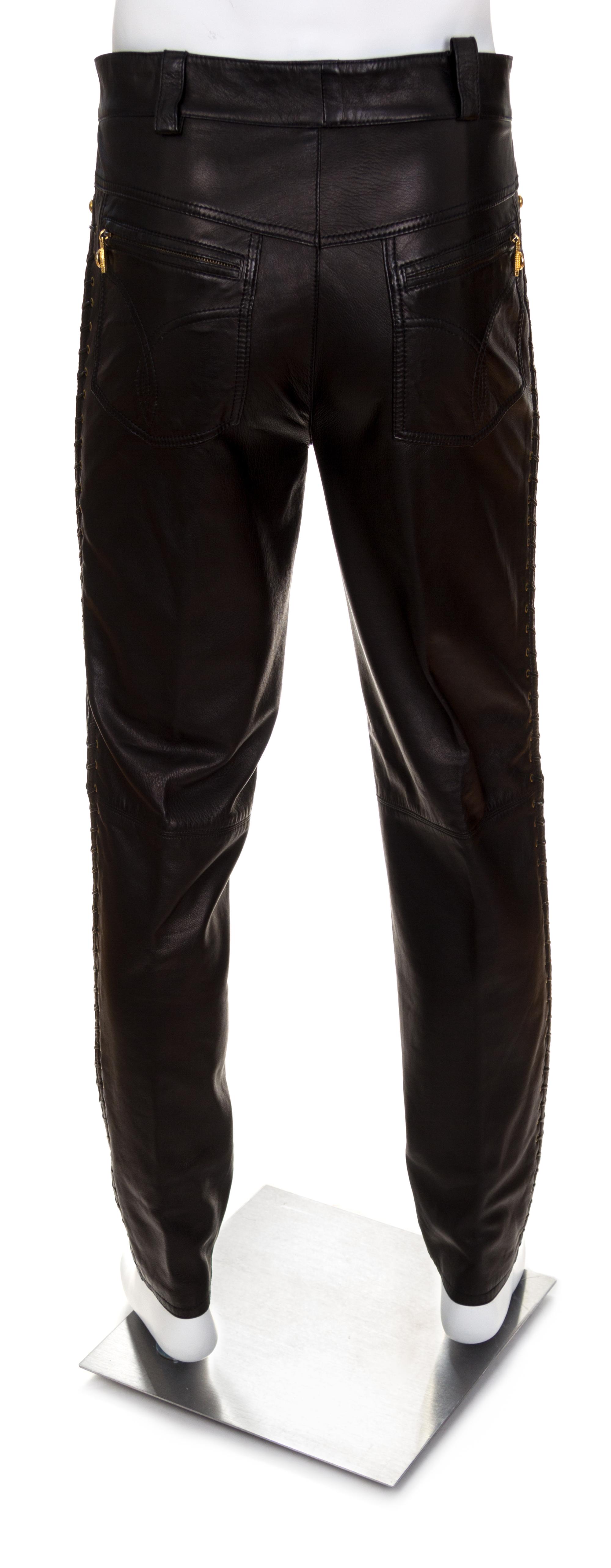 A Gianni Versace Black Leather Men's Pant, Size 52.