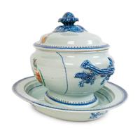 A Chinese Export Armorial Porcelain Tureen and Undertray — EARLY 19TH CENTURY