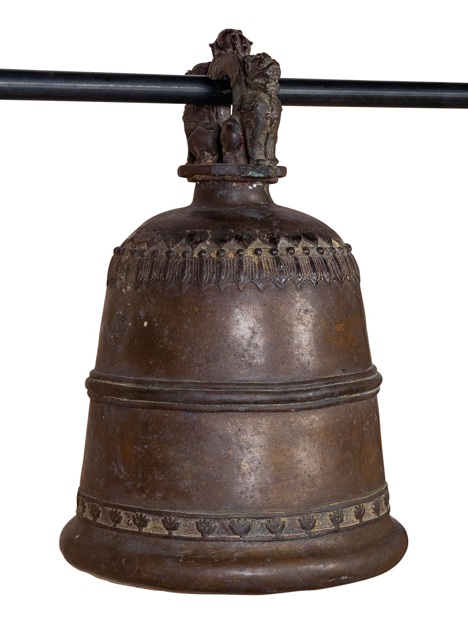 A Chinese Bronze Bell — 19TH/20TH CENTURY