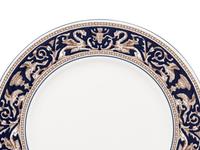 A Wedgwood Florentine Porcelain Dinner Service