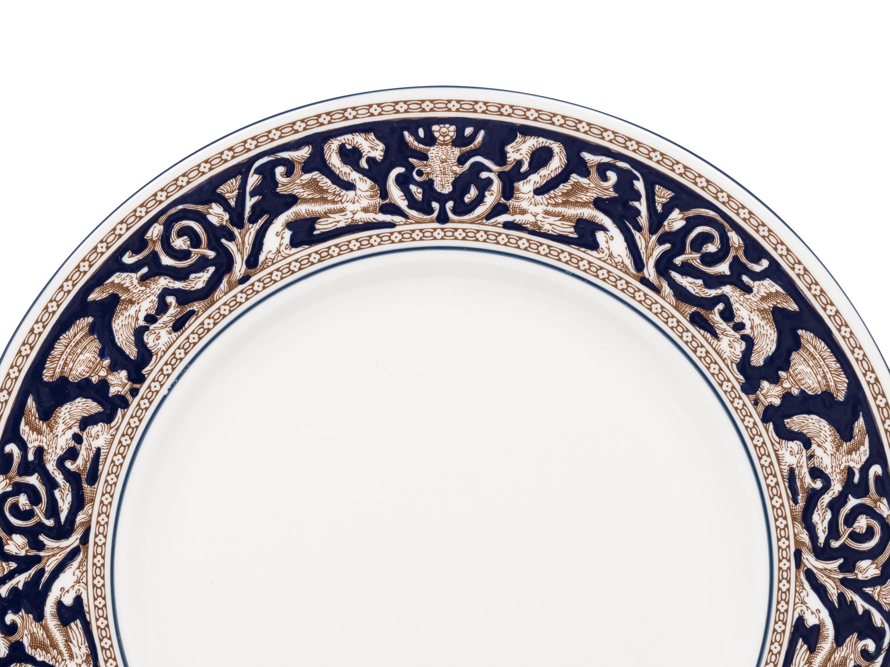 A Wedgwood Florentine Porcelain Dinner Service