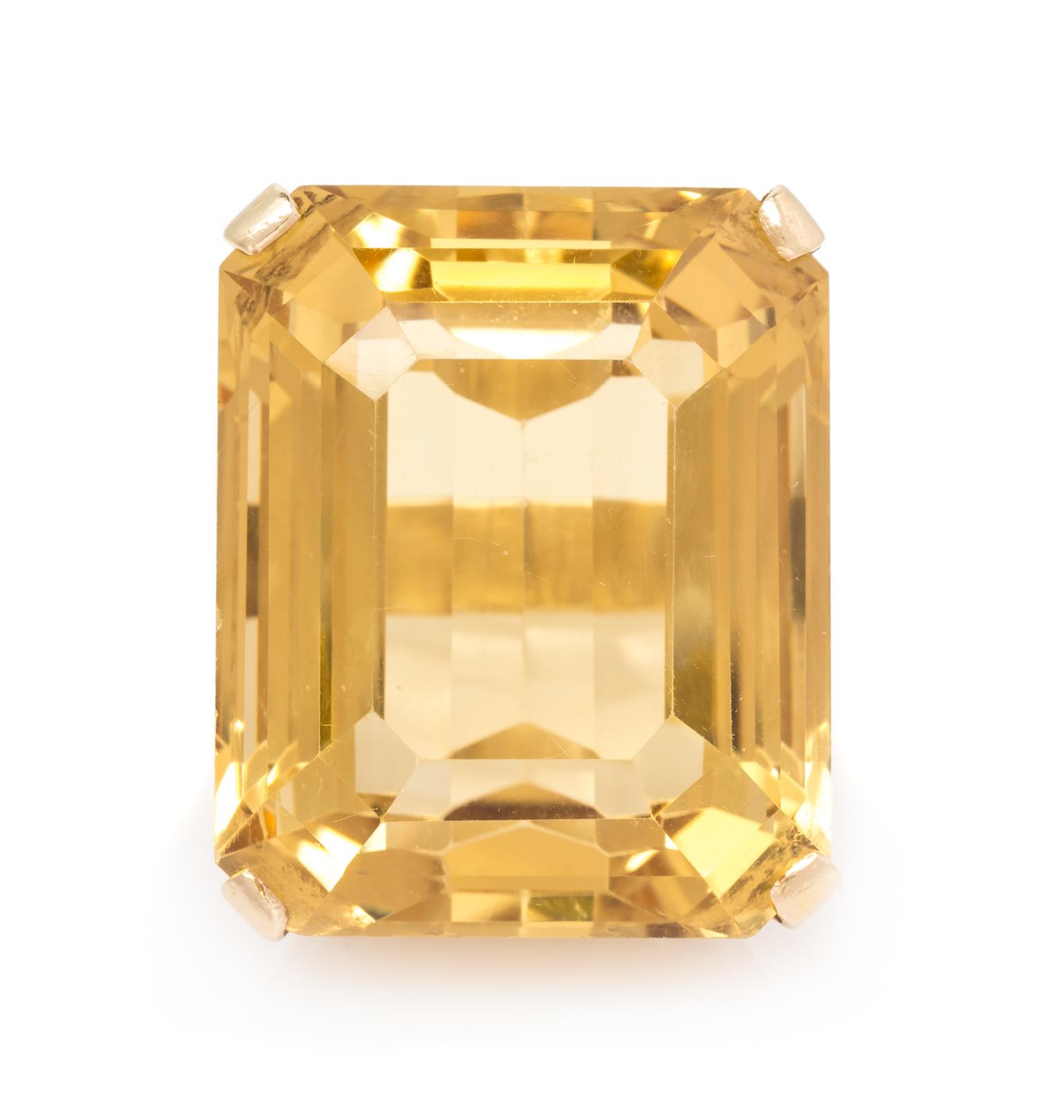 A Yellow Gold and Citrine Ring, 18.80 dwts.