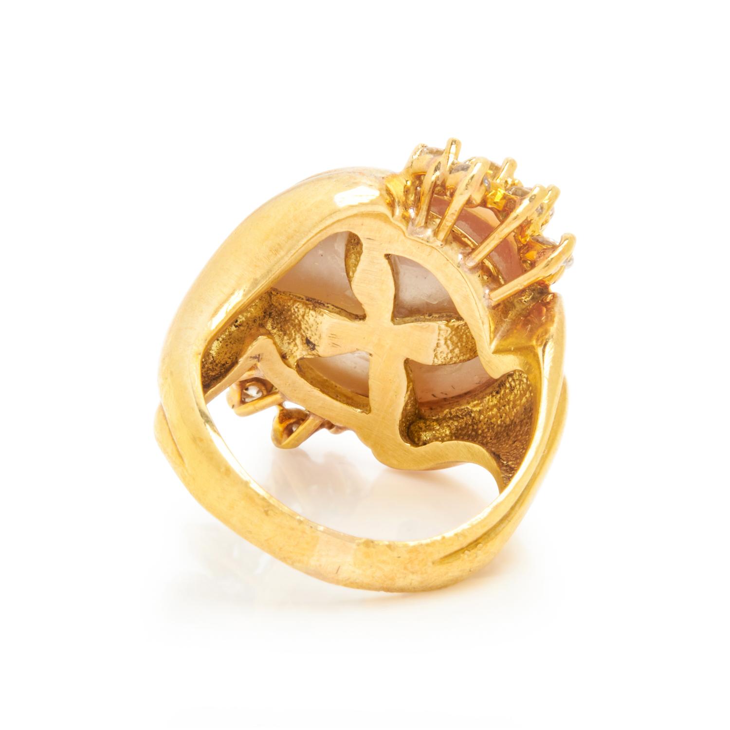 YELLOW GOLD, MABÉ PEARL, AND DIAMOND RING