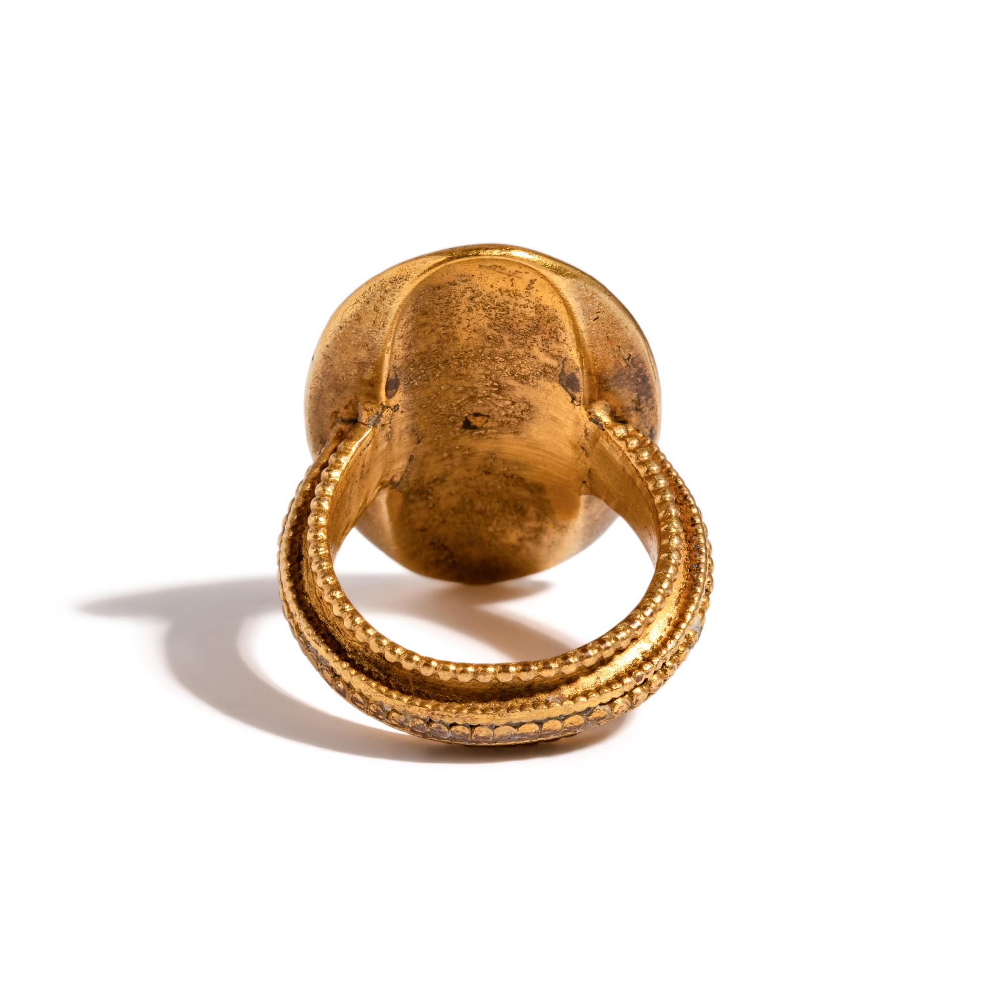 A Mycenaean-Style Gold Finger Ring