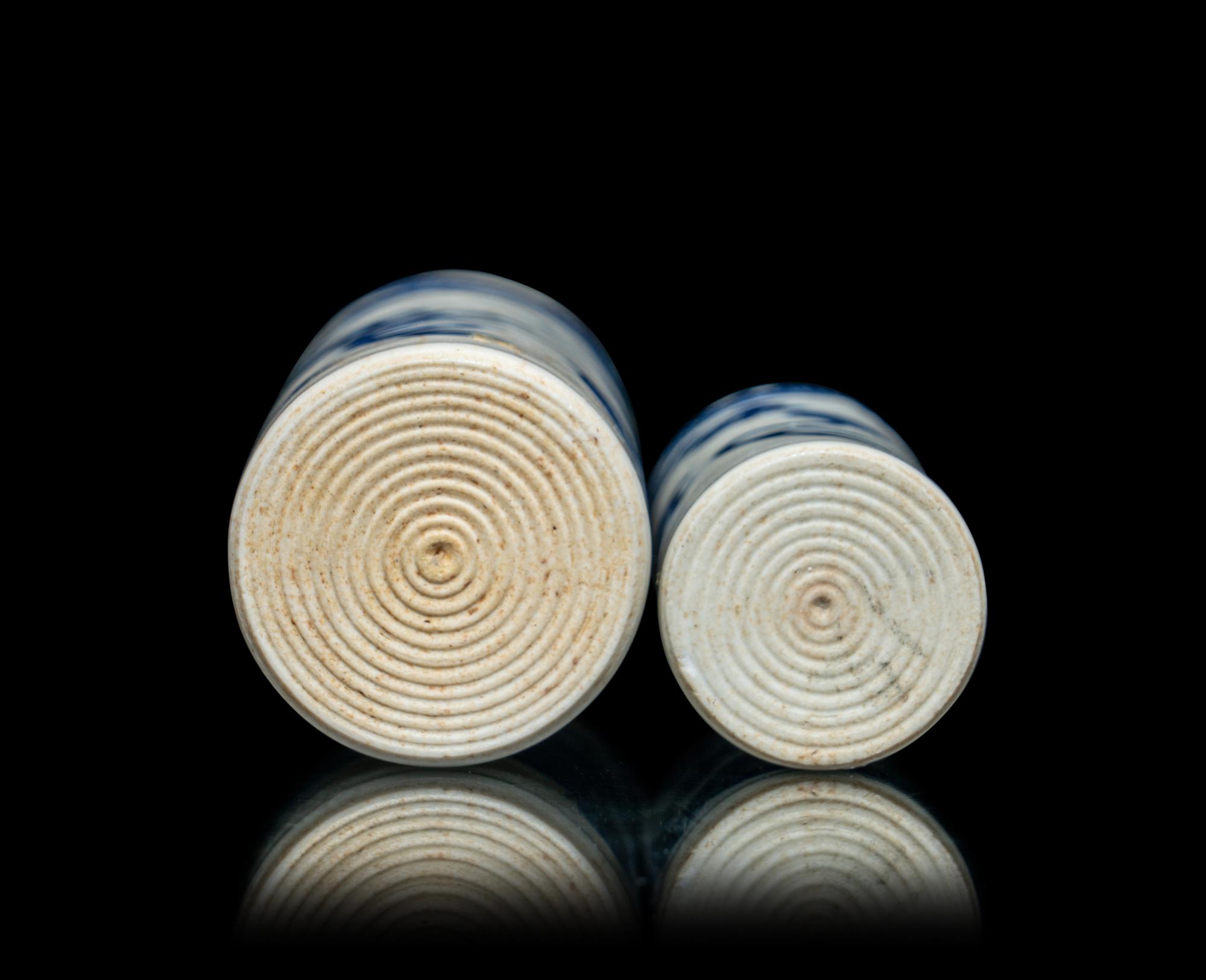 Two Chinese Blue and White Porcelain 'Dragon' Cylindrical-Form Snuff Bottles