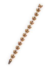 YELLOW GOLD, CULTURED PEARL AND SAPPHIRE BRACELET