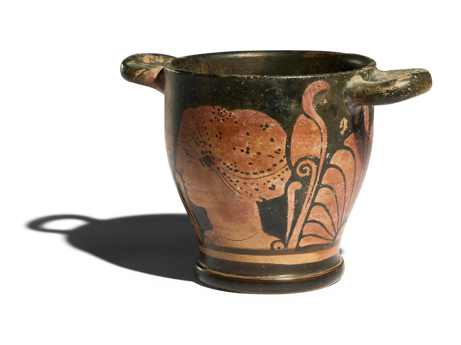 A Campanian Red-Figured Skyphos