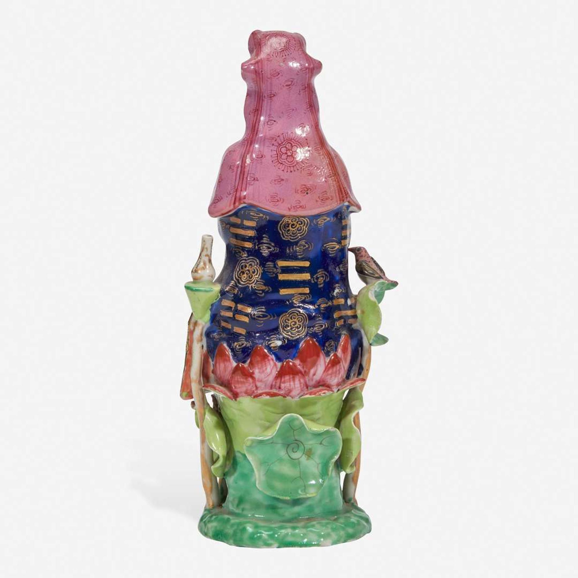 A Chinese export porcelain famille rose-decorated figure of Guanyin and child 粉彩出口瓷观音送子 Qing Dynasty ?