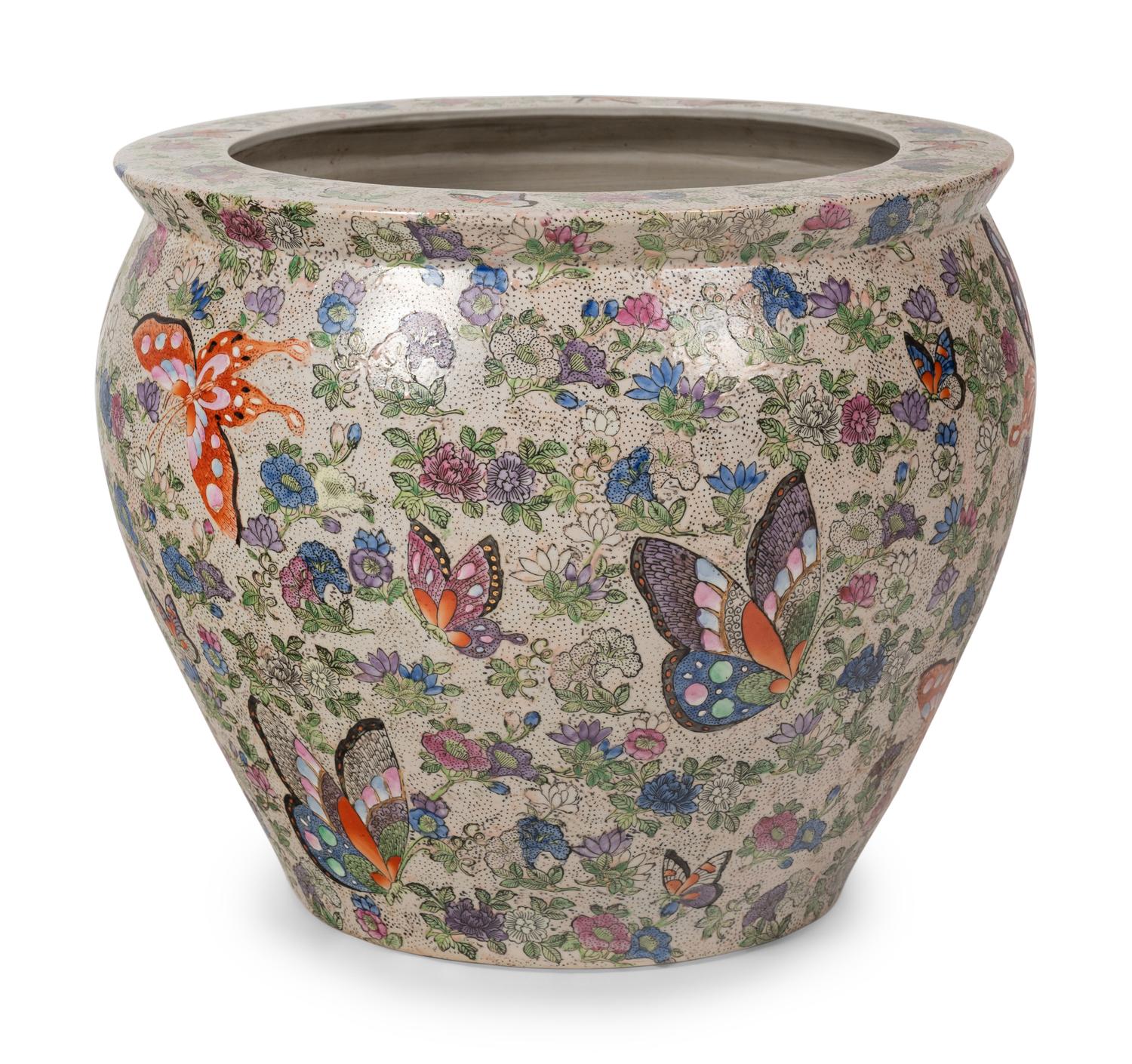 A Chinese Export Porcelain Jardinière