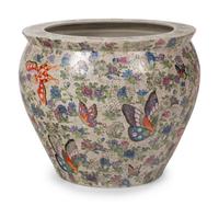 A Chinese Export Porcelain Jardinière