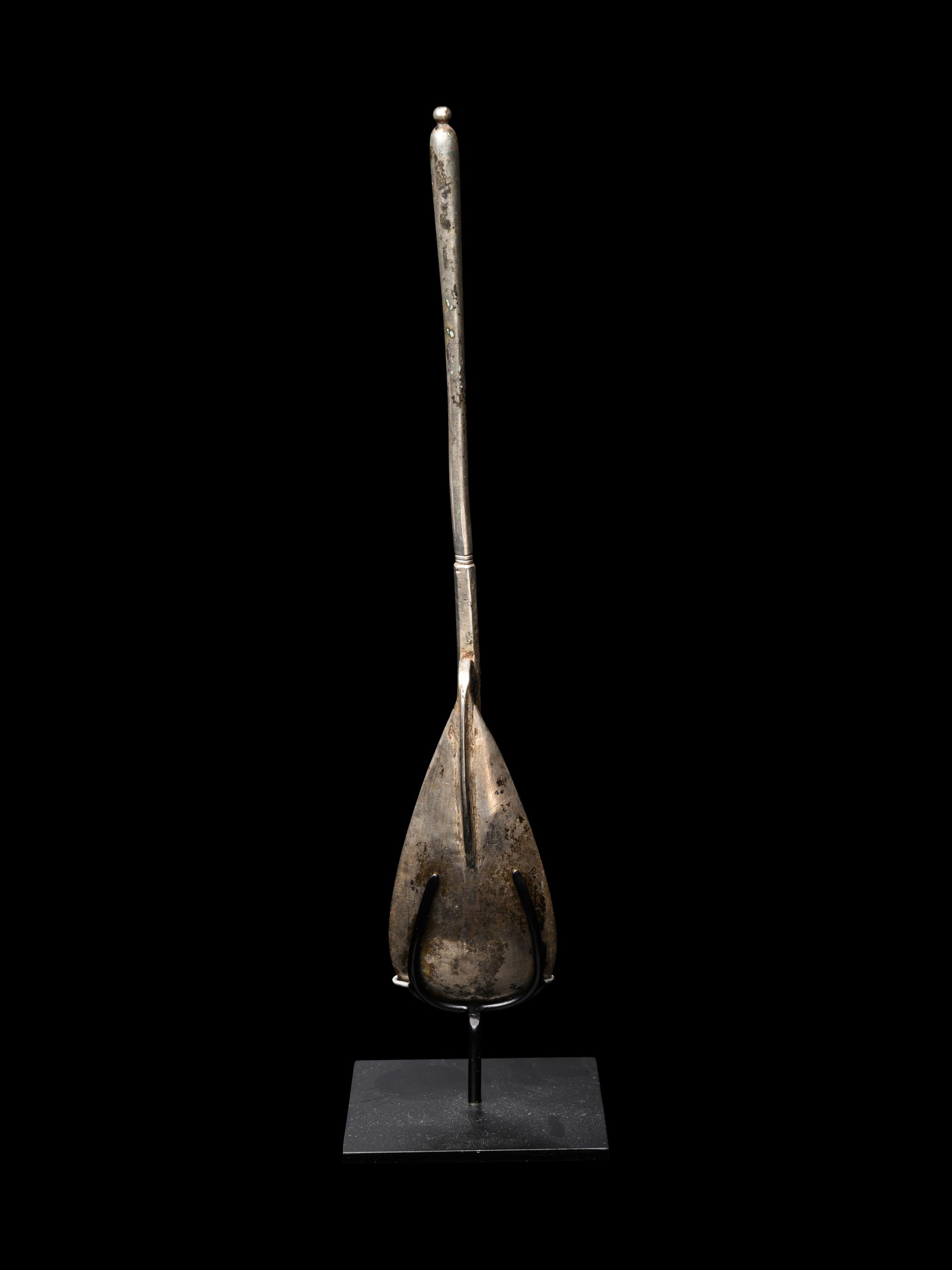 A Byzantine Silver Spoon with an Incised Cross