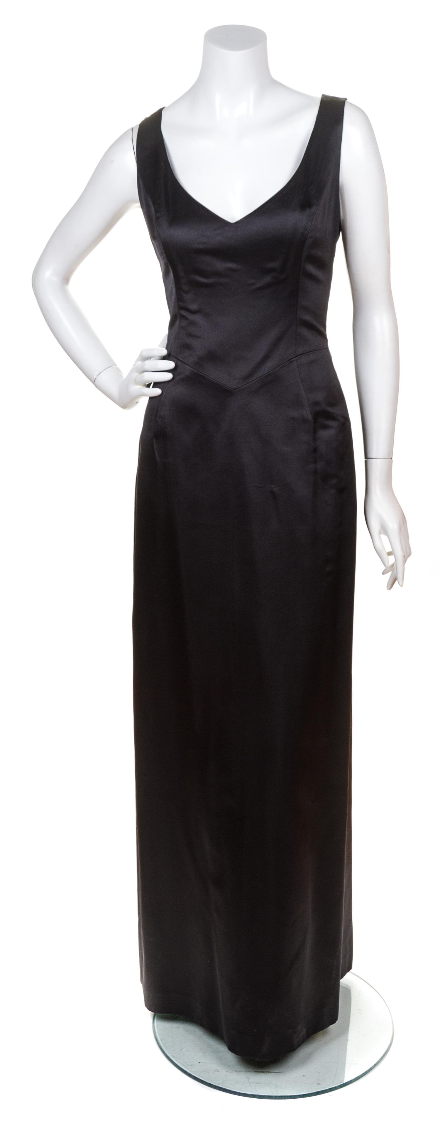 A Richard Tyler Black Silk Sleeveless Gown, Size 8.