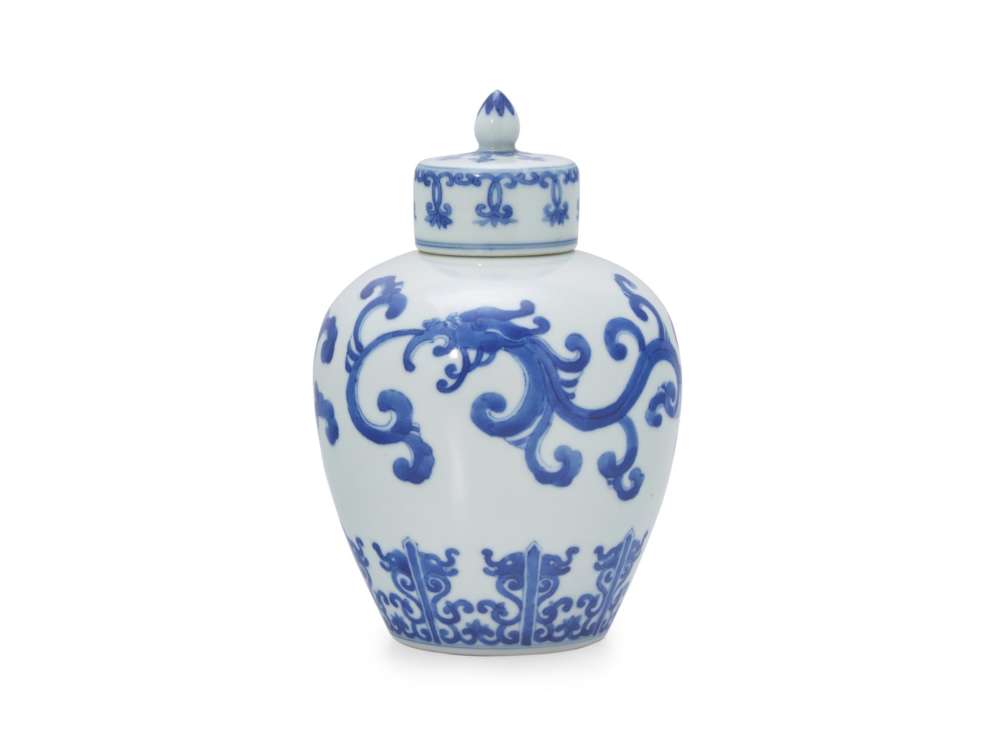 A Chinese Blue and White Kueilong Covered Jar
