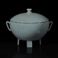 An unusual Chinese pale blue-glazed porcelain vessel with cover 淡蓝釉带盖瓷罐 Xuande mark ???