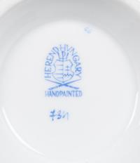 A Herend Porcelain Rothschild Bird Dinner Service