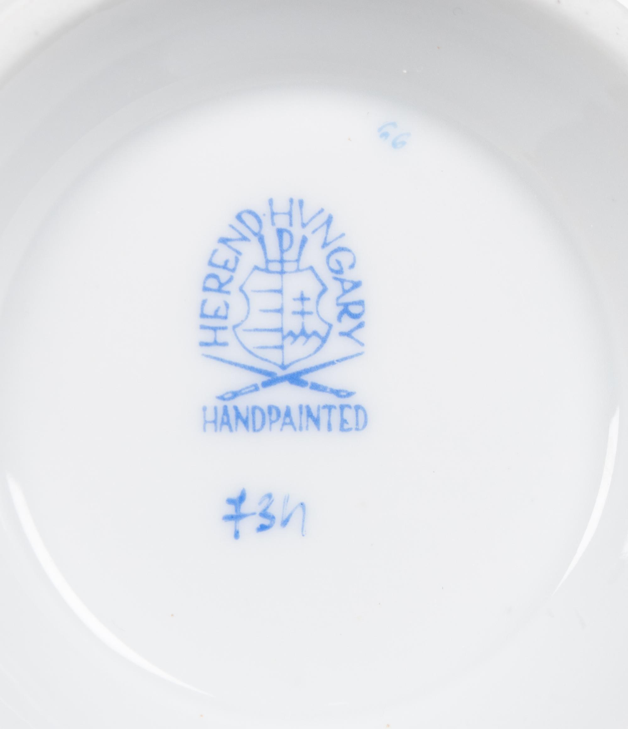 A Herend Porcelain Rothschild Bird Dinner Service