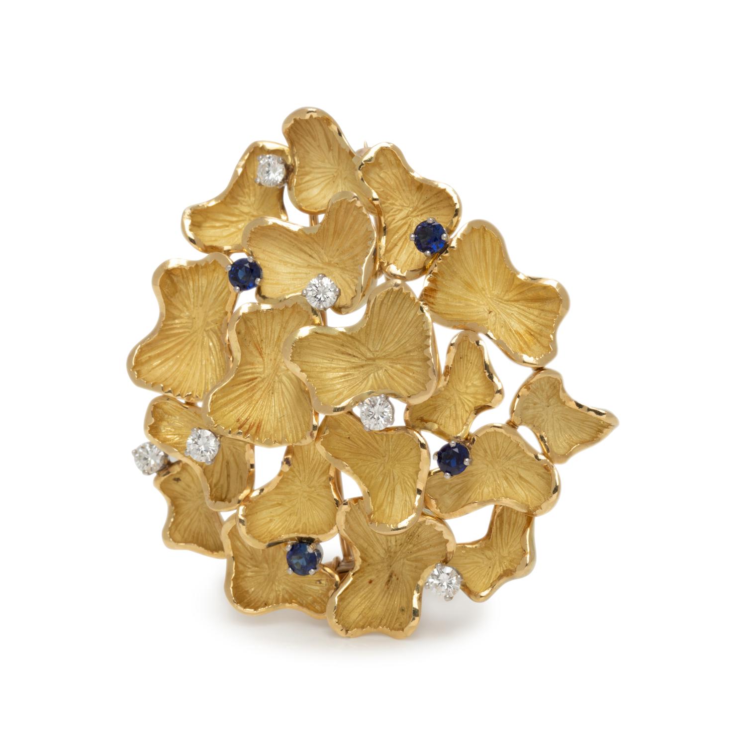 YELLOW GOLD, DIAMOND AND SAPPHIRE BROOCH