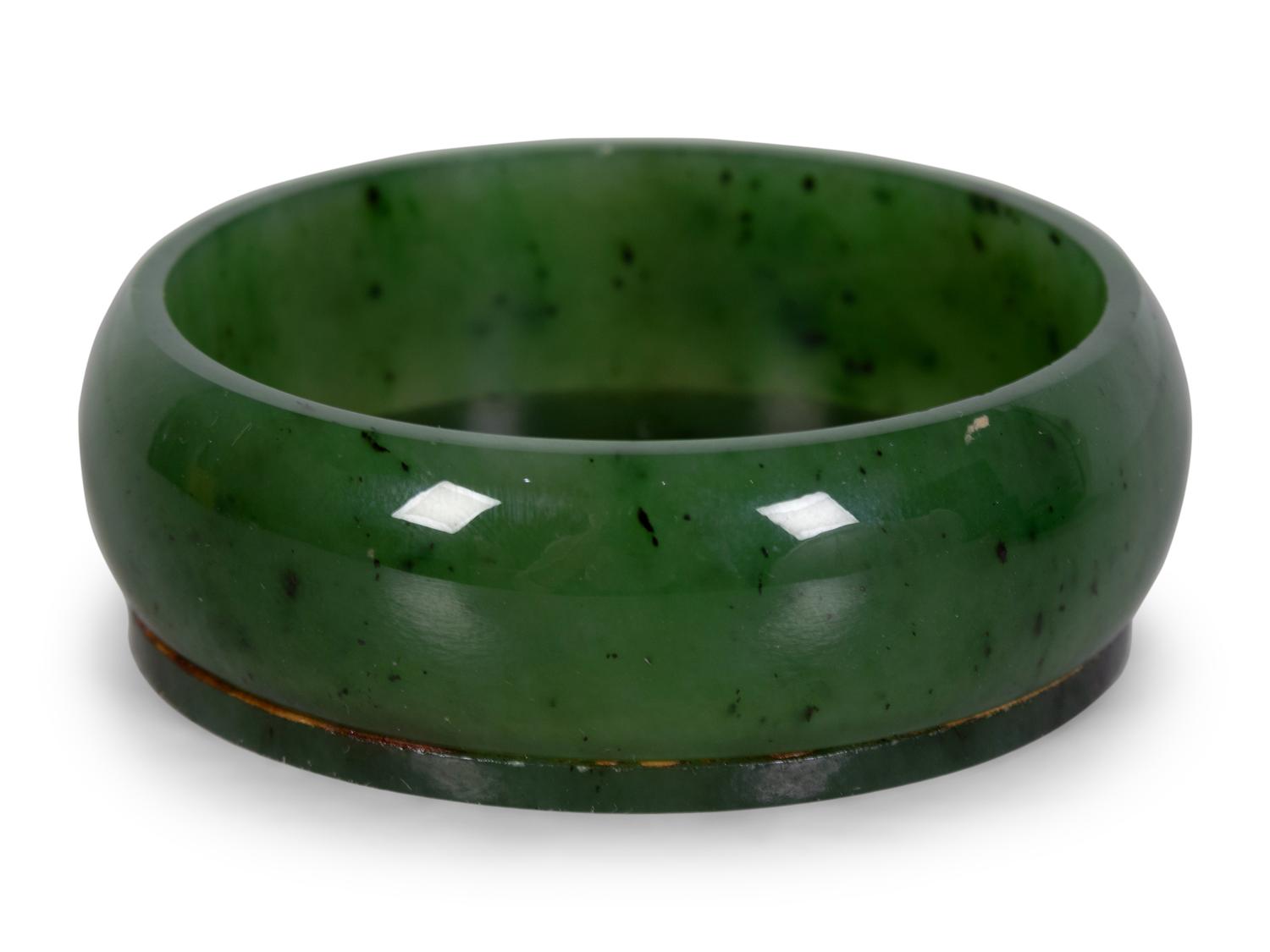 A Chinese Spinach Jade Covered Box