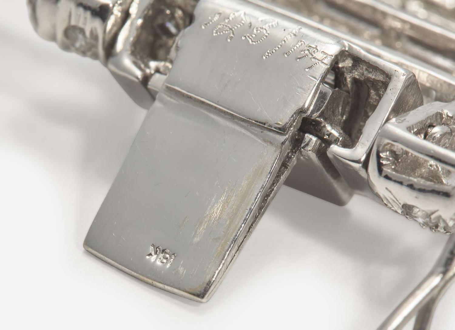 An 18K White Gold and Diamond Bracelet