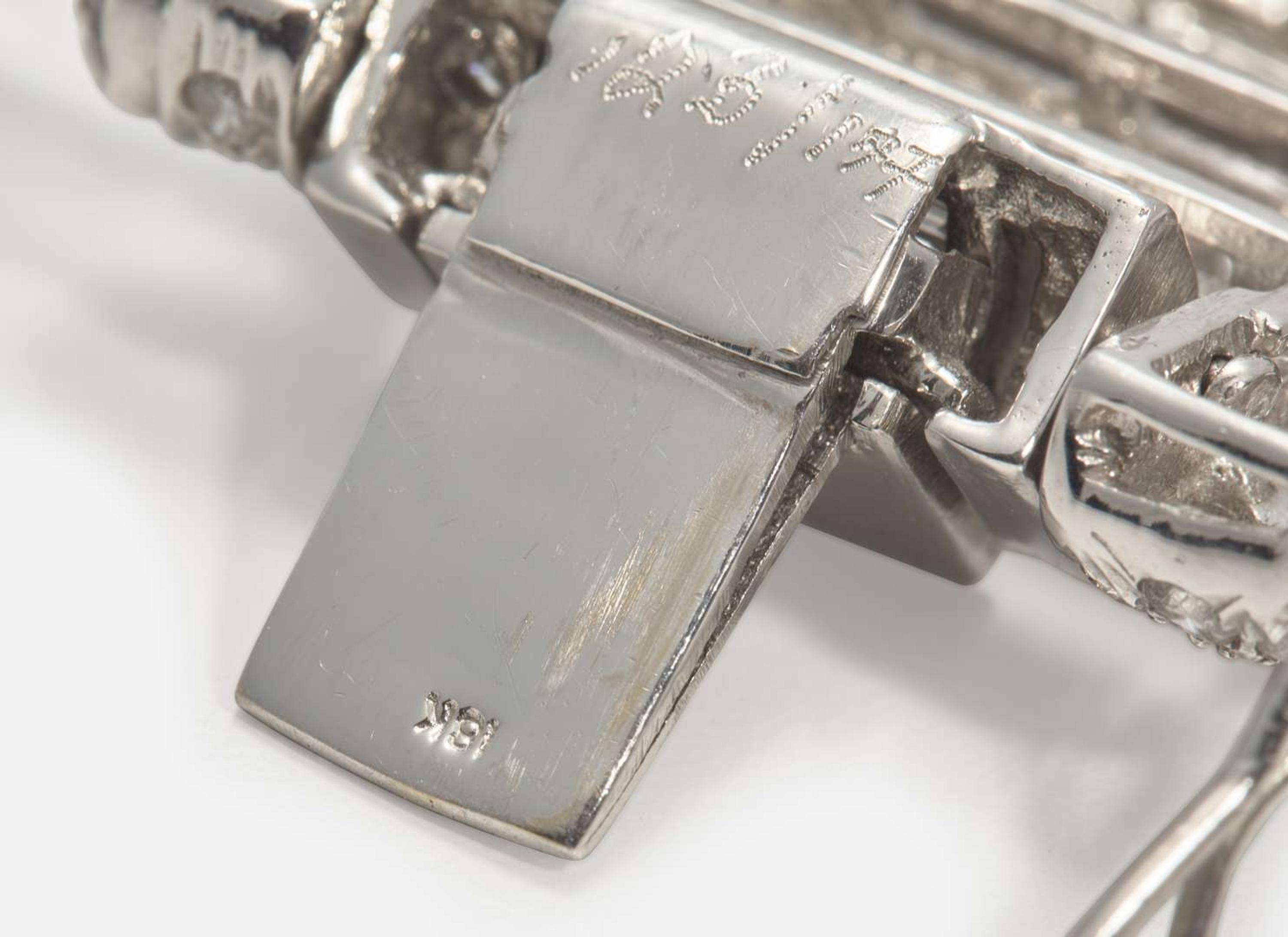 An 18K White Gold and Diamond Bracelet