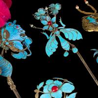 Twelve Chinese Kingfisher Feather Embellished Hair Ornaments, 19th Century — 清晚期 銅胎點翠髮飾十二件
